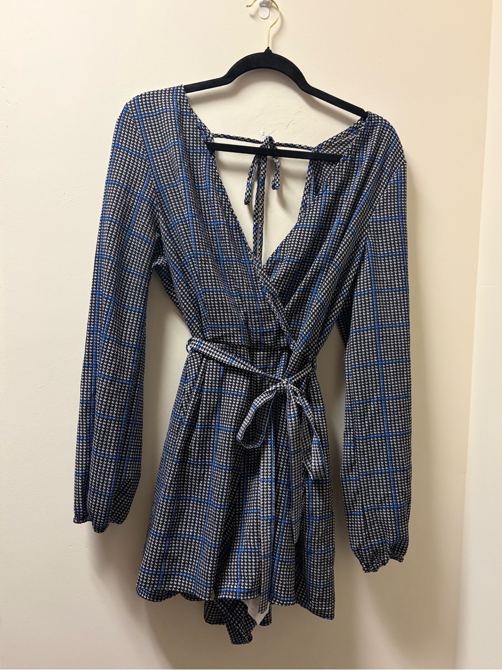 Trixxi Black/White Houndstooth + Blue Plaid Long Sleeved Romper Women’s XL